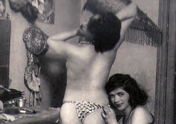 Heterokvinner digger lesbeporno