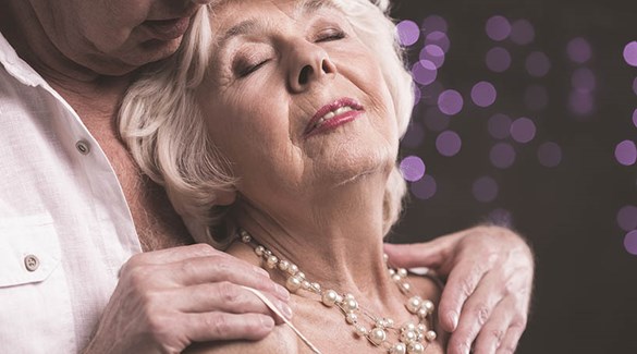 Slik tennes moden kvinne